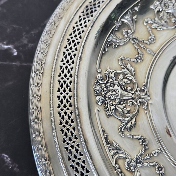 Vintage International Silver Co 42181 Ornate Round Pierced Serving Tray - Picture 4 of 8